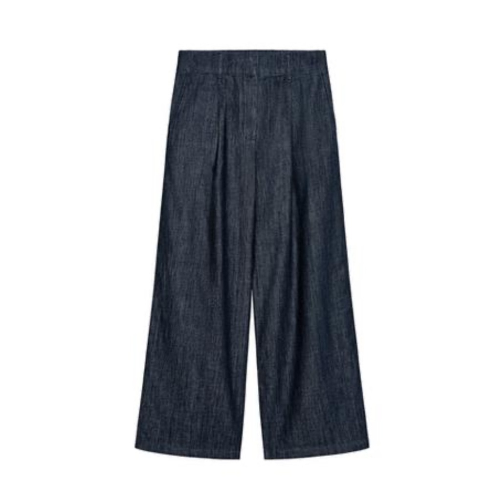 Summer Digs😎
ZARA ZW COLLECTION DENIM JOGGER PANTS